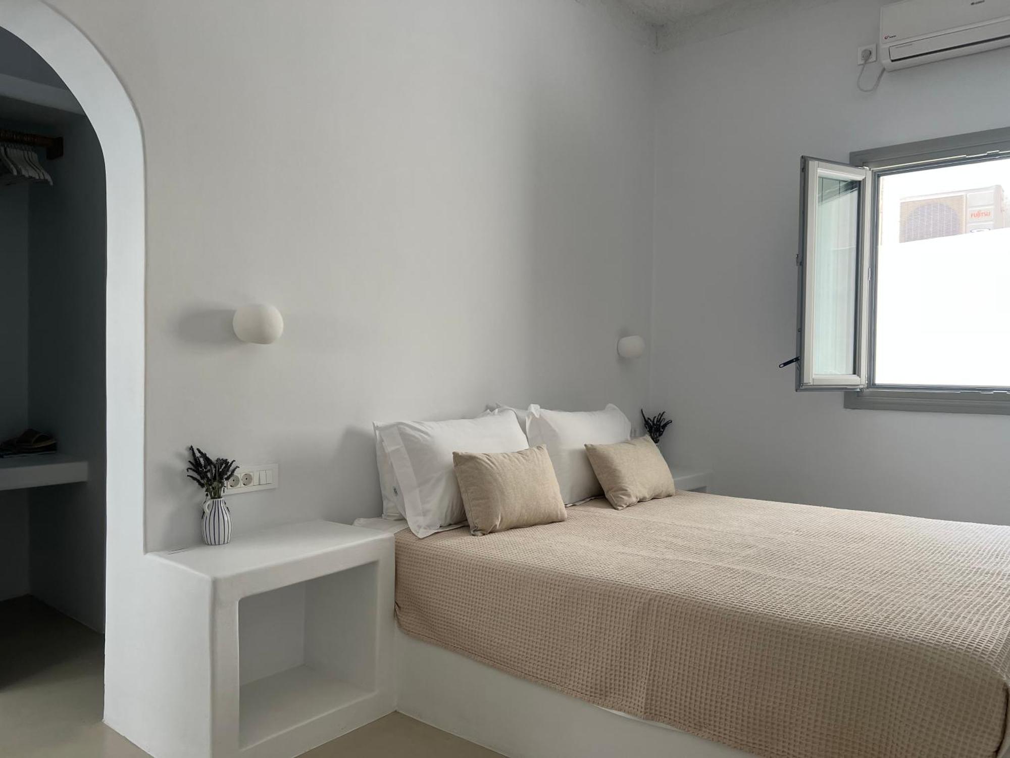 Mod Santorini Vegan Boutique Hotel Fira  Exterior foto